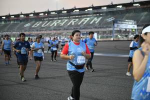 BIB: 5010
                            <button type="button" onclick="openModal(10464921)" class="btn btn-primary btn-sm float-right btn-popup" data-toggle="modal" data-target=".modal-high-quality">
                        <i class="fas fa-shopping-cart"></i> Add to Cart
                    </button>
                                            <button type="button" onclick="isThisMe(10464921, true)" class="btn btn-success btn-sm float-right btn-popup btn-isme hidden" data-toggle="tooltip" data-placement="bottom" title="นี่คือรูปของคุณใช่ไหม คลิกที่นี่เพื่อเอาเข้าอัลบั้ม">
                        <i class="fas fa-plus"></i> Add to album
                    </button>
                    <button type="button" onclick="isThisMe(10464921, false)" class="btn btn-warning btn-sm float-right btn-popup btn-isnotme hidden">
                        <i class="fas fa-ban"></i> Remove from album
                    </button>